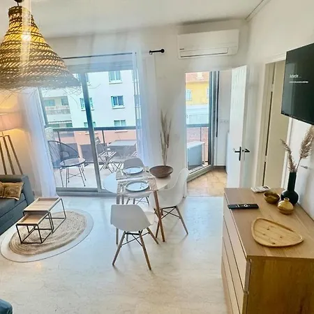 Grand Terrasse Climatise Et Calme Saint-Raphaël